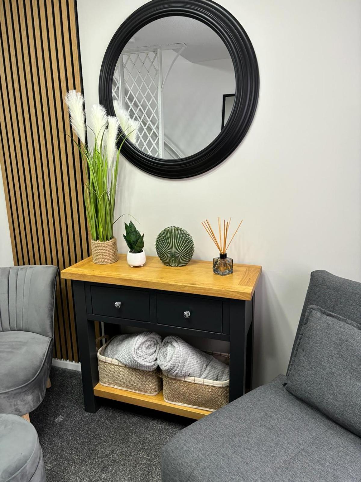 Stylish Home In Linlithgow With Free Parking Exteriér fotografie