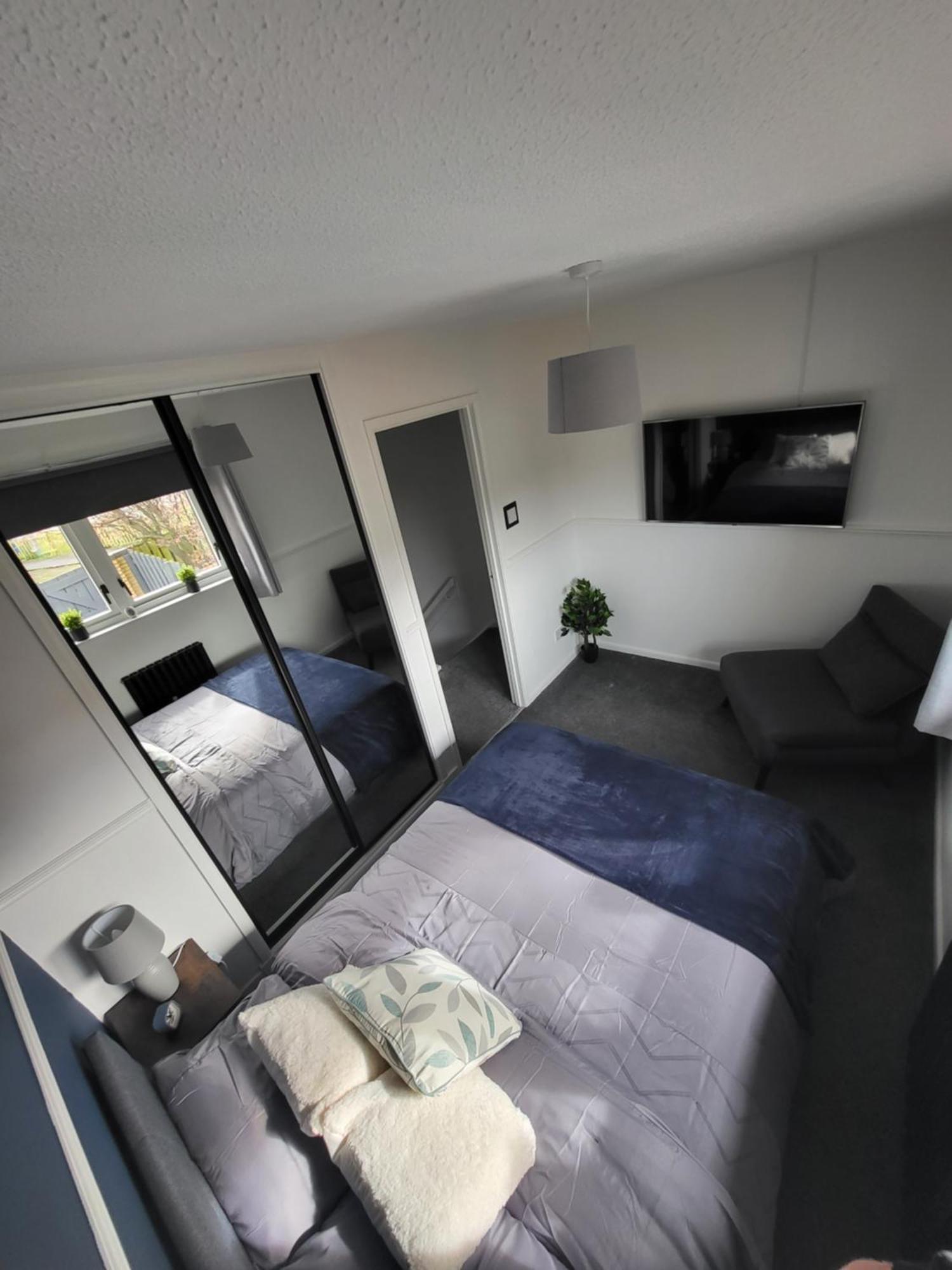 Stylish Home In Linlithgow With Free Parking Exteriér fotografie