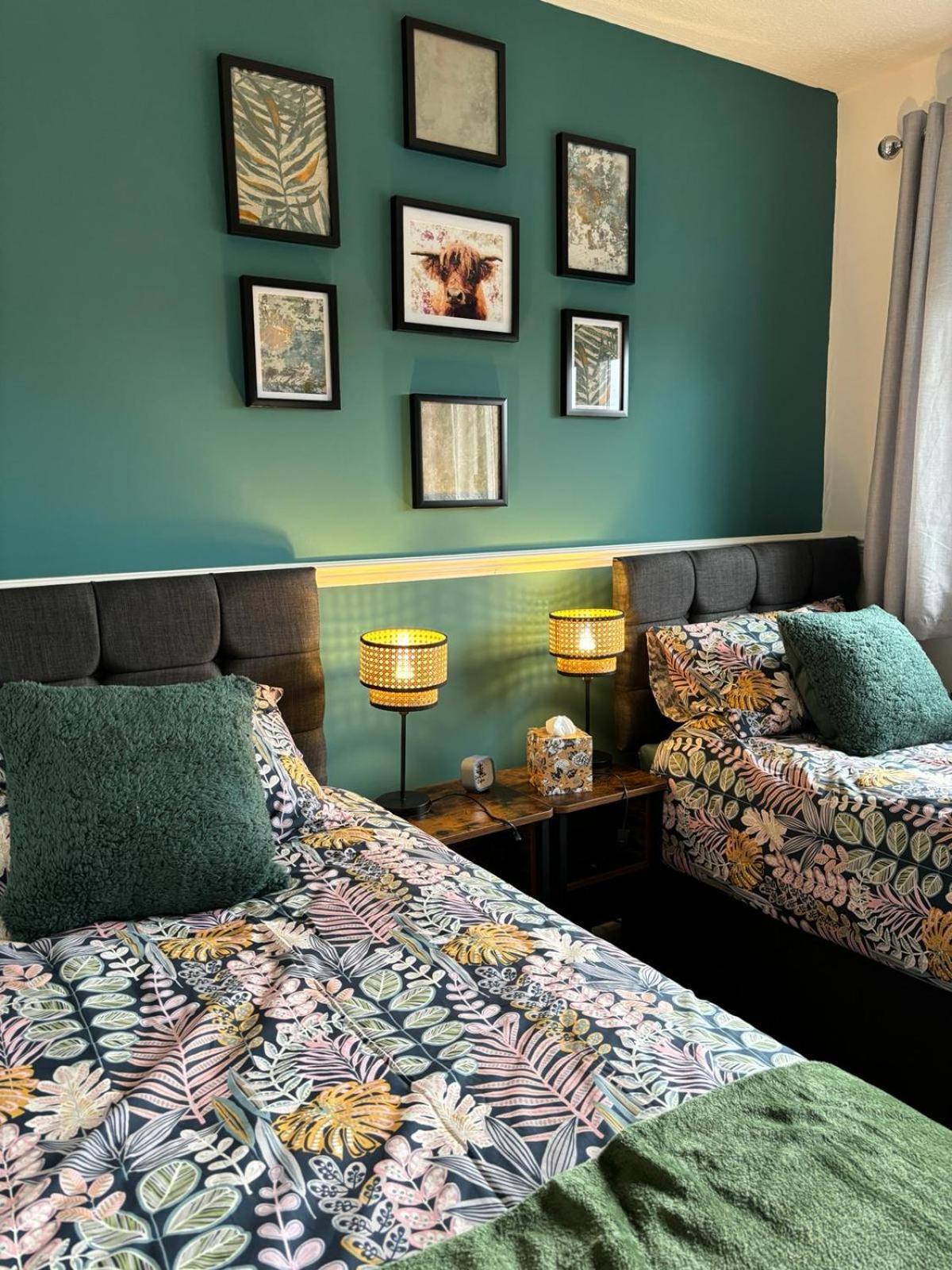 Stylish Home In Linlithgow With Free Parking Exteriér fotografie