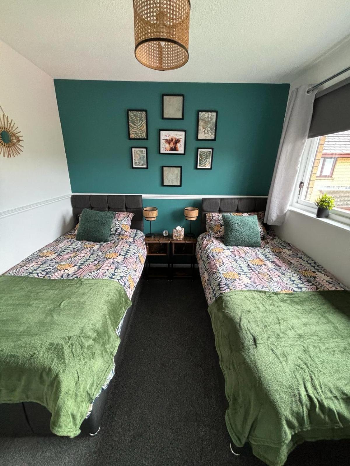 Stylish Home In Linlithgow With Free Parking Exteriér fotografie